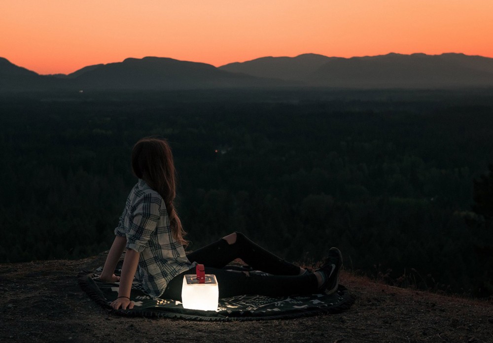 Ultra-compact Inflatable Solar Lantern with Mobile Phone Charger Offers  Dependable Light and Power