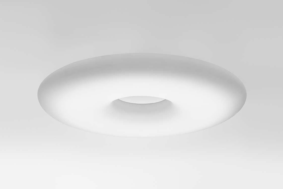Trilux Oyamo